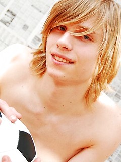 Horny twink guy stripping and shows his juicy tool