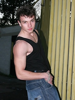Czech jock jacking off his boner
