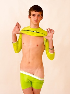 Straight teen dude Danny Roulier looks so amazing