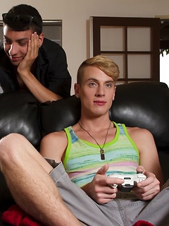All these twinks in one room there only one thing to do...have a threeway