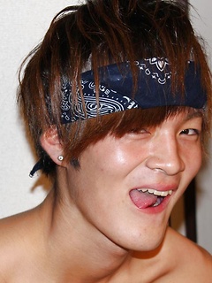 Both these Japanboyz twinks love to fuck